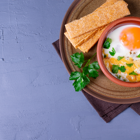 Uova Cocotte con Asparagi e Comté: Un’Idea Semplice e Gustosa