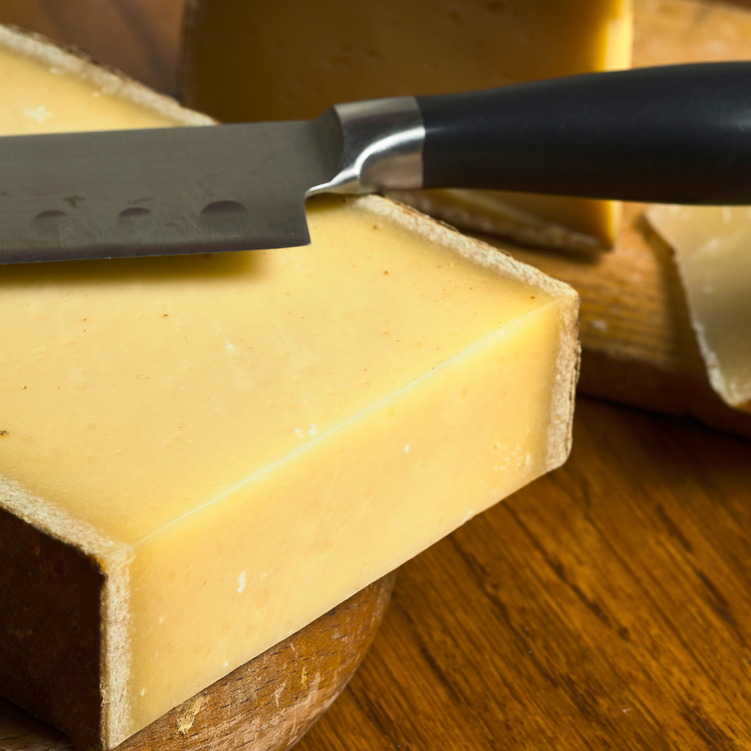 Comté con latte crudo AOP - stagionato 12 mesi