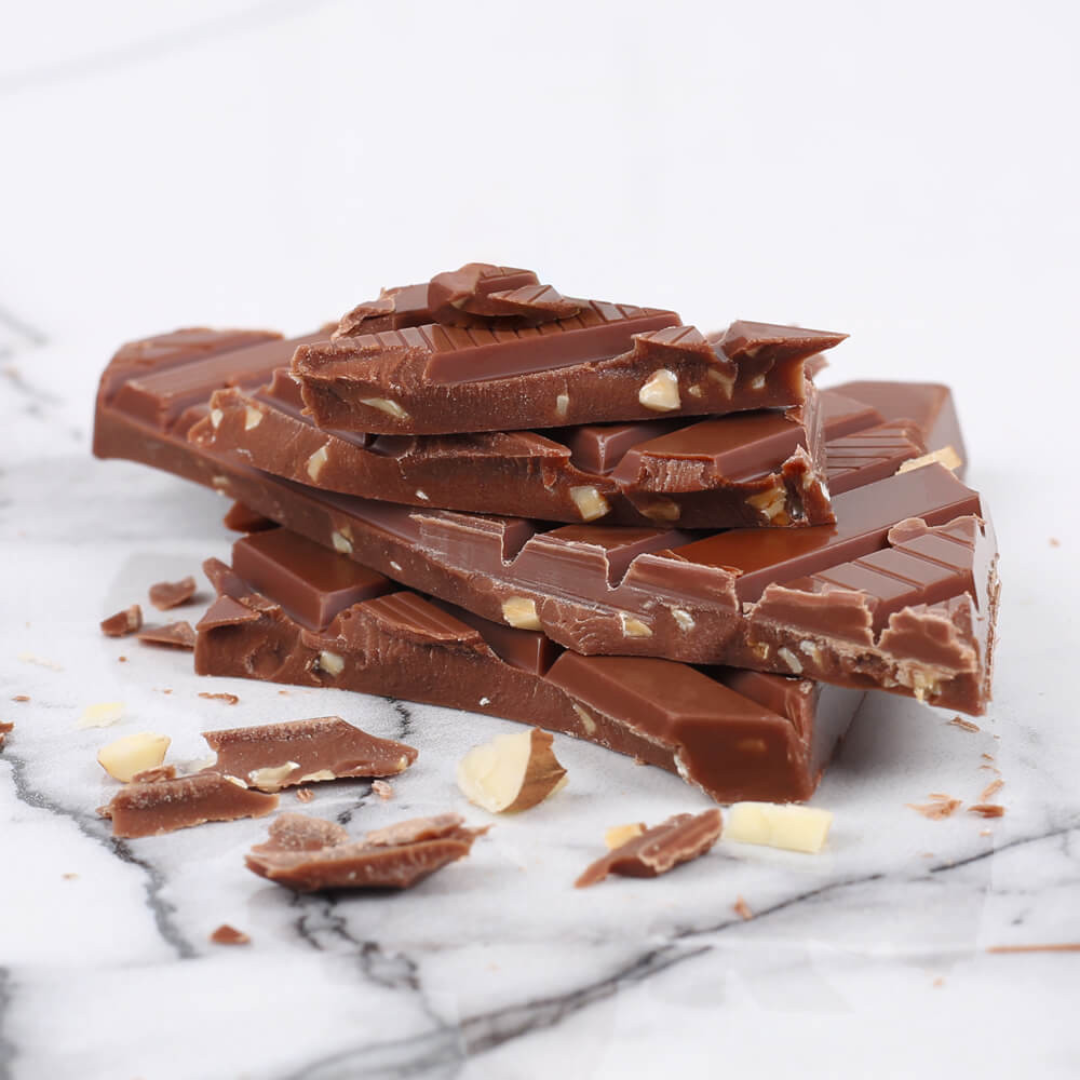 Tavoletta di Cioccolato al latte e scaglie di mandorle "Maria-Antonietta"