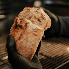 Pane rustico ai fichi da scaldare in forno