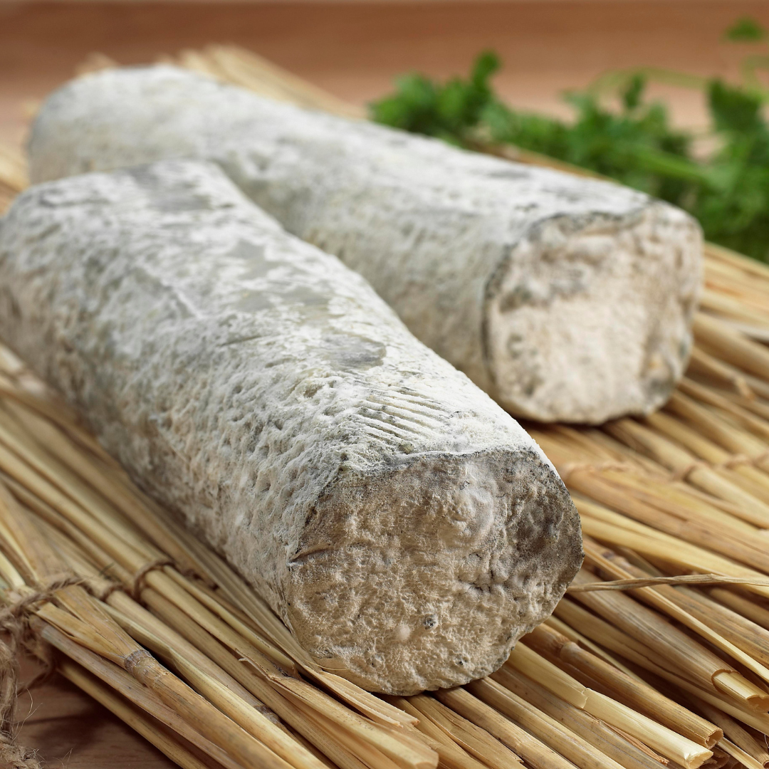 Sainte Maure de Touraine AOP - à la louche con latte crudo